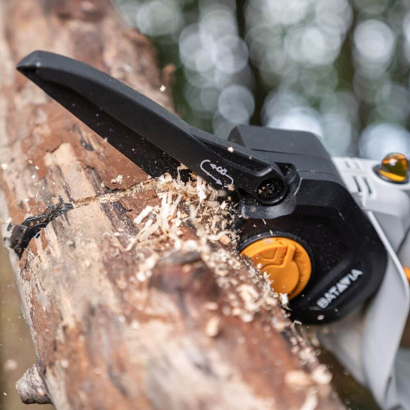 Load image into Gallery viewer, Nexxsaw® Cordless Compact Chainsaw 18V 6&#39;&#39;
